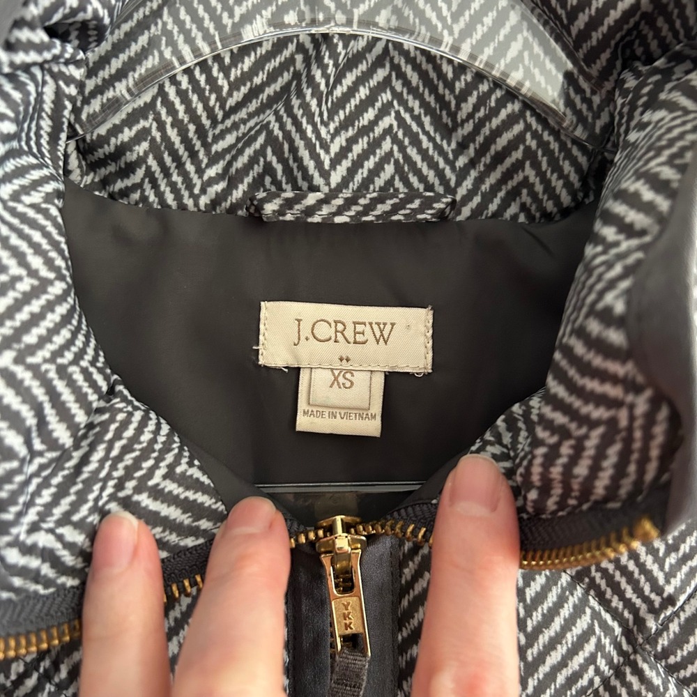 J.Crew Factory Down Puffer Vest Gray Herringbone XS Quilted Down Fill - Picture 2 of 6
